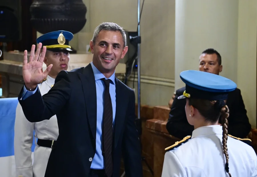 FMI: Libertad Avanza y el PRO citan a una sesión especial para el miércoles para debatir el DNU.