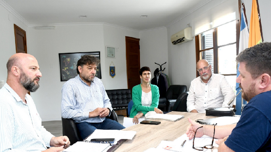 Sebastián Rancaño, Eduardo Cosentino, Andrea Ochat, Fabián Bongiovanni y Pablo Pinotti durante el encuentro.