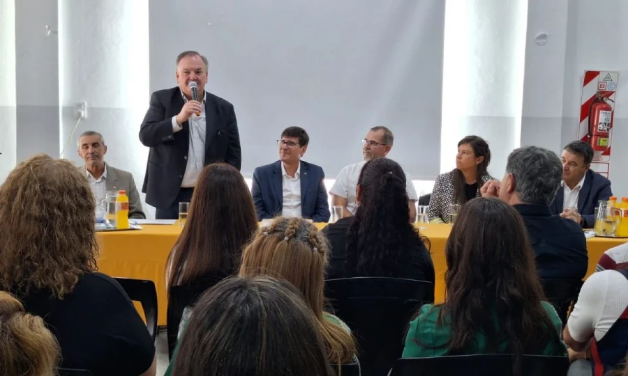 un momento de la actividad cumplida hoy.