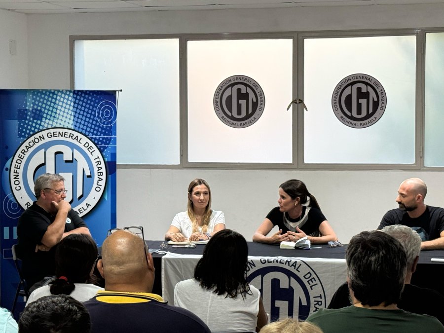 Marcelo Lombardo, B&aacute;rbara Chivallero, Karen Tepp y Andr&eacute;s Brarda.