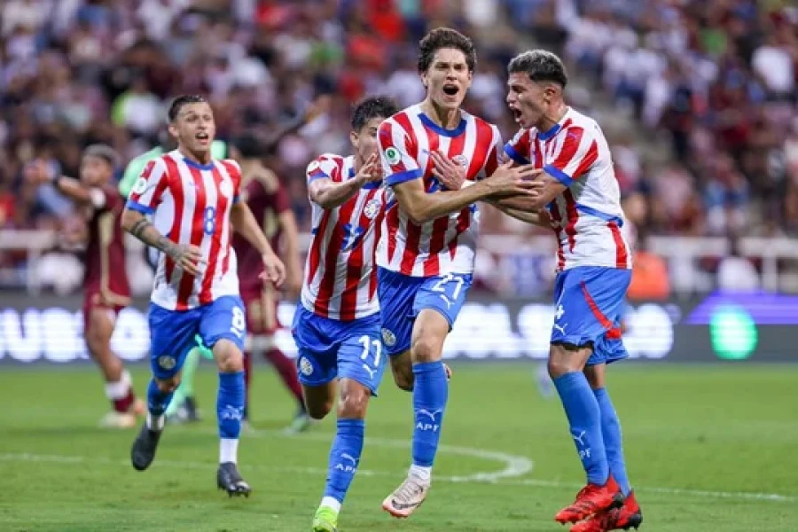 SEGUIR SUBIENDO. Paraguay mejoró notoriamente desde la llegada del DT rafaelino.