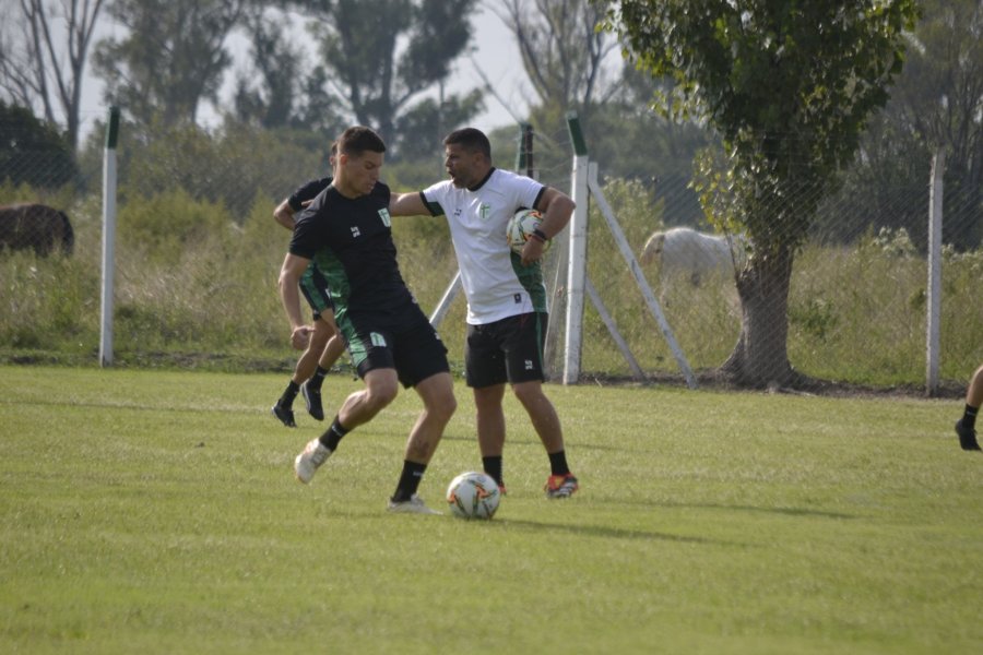 SIN MISTERIOS. Maza, DT del conjunto cordobés.