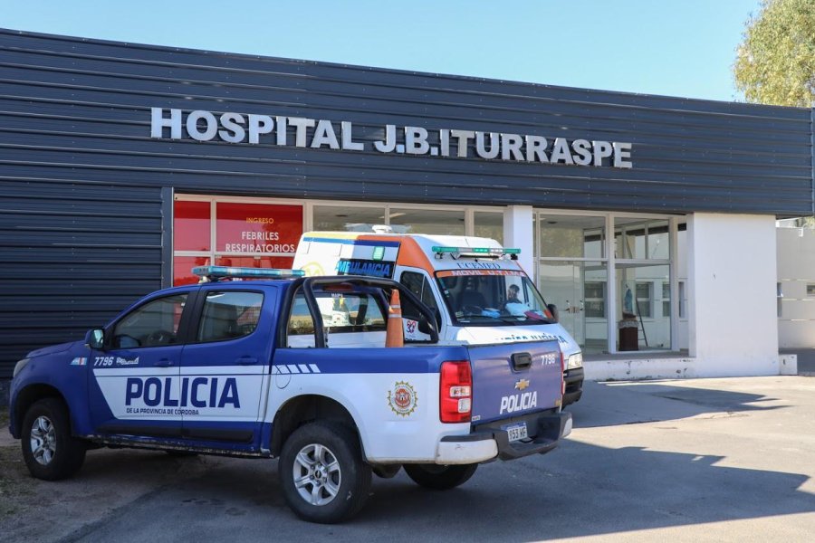 Los efectivos hicieron un dispositivo y la bebé llegó al Hospital Iturraspe de San Francisco, donde pediatras le salvaron la vida.