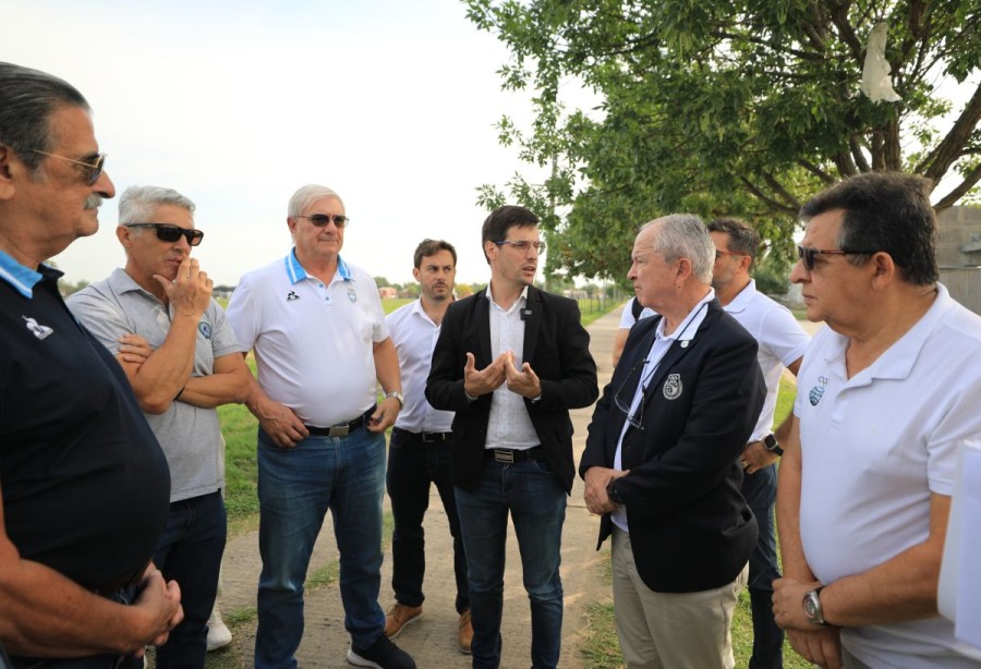 Las autoridades recorrieron la ciudad y los sectores donde se desarrollar&aacute;n las obras.