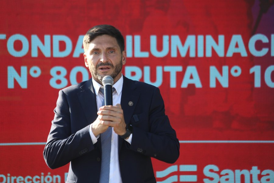 El gobernador Pullaro mantiene la gestión en movimiento, todo el tiempo.