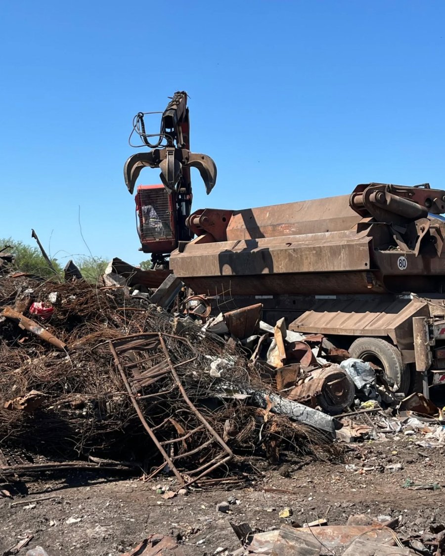 Una empresa cordobesa se ocupó del traslado de la chatarra.