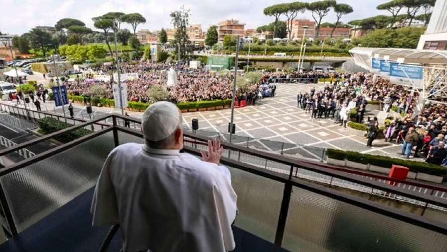 Francisco tras recibir el alta.