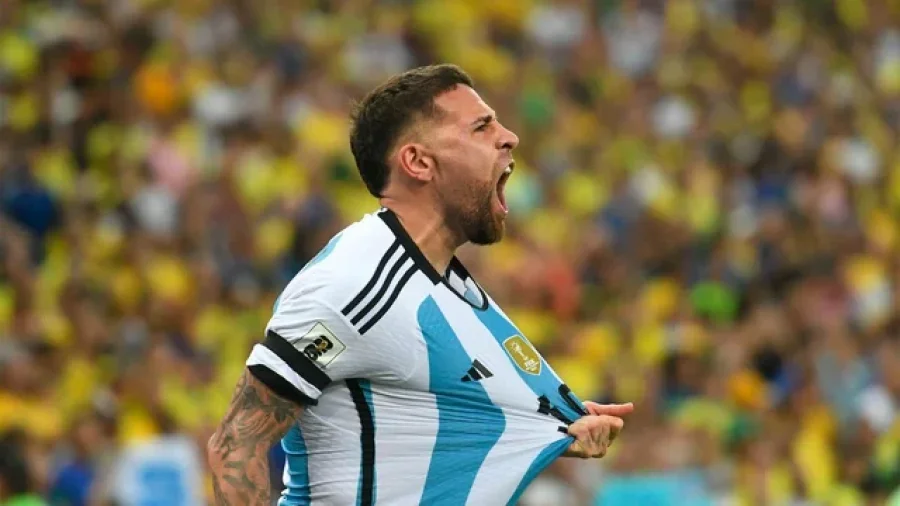Otamendi celebra el gol del triunfo ante Brasil en el último "Clásico de las Américas".