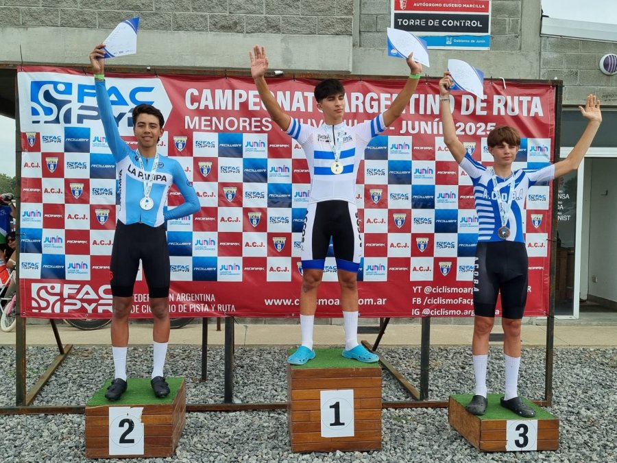 GANADOR. Dalmasso en la premiación de la contrarreloj.