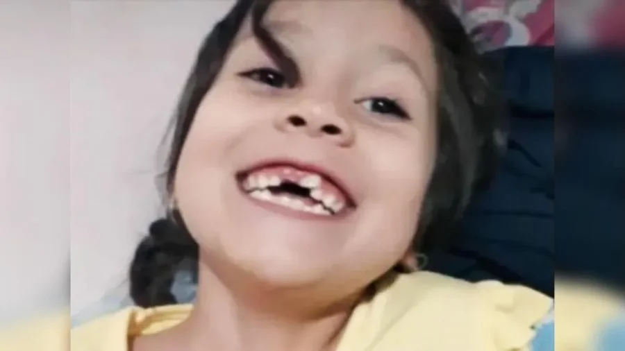 Kim cayó al asfalto y fue arrastrada durante 15 cuadras, lo que provocó su fallecimiento.