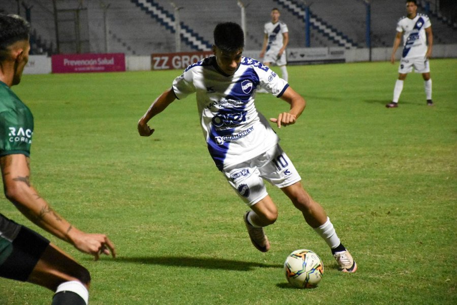 ENZO FERNANDEZ. Uno de los generadores de juego de la BH.