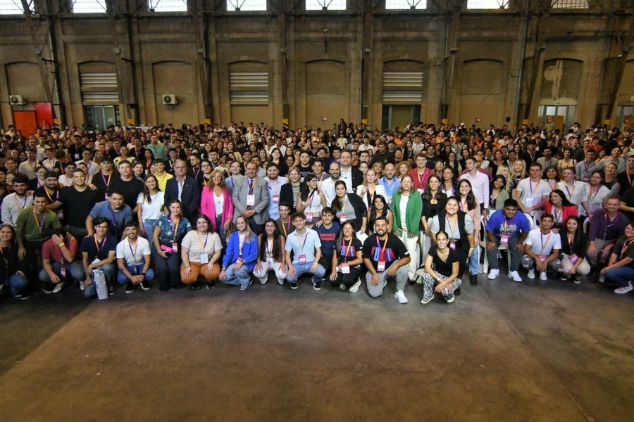 ESPACIO DE DIALOGO.  &ldquo;Esta es la forma de impulsar el liderazgo joven, para que asuman su rol y podamos pensar juntos las pol&iacute;ticas p&uacute;blicas&rdquo;, sostuvo la ministra Victoria Tejeda.