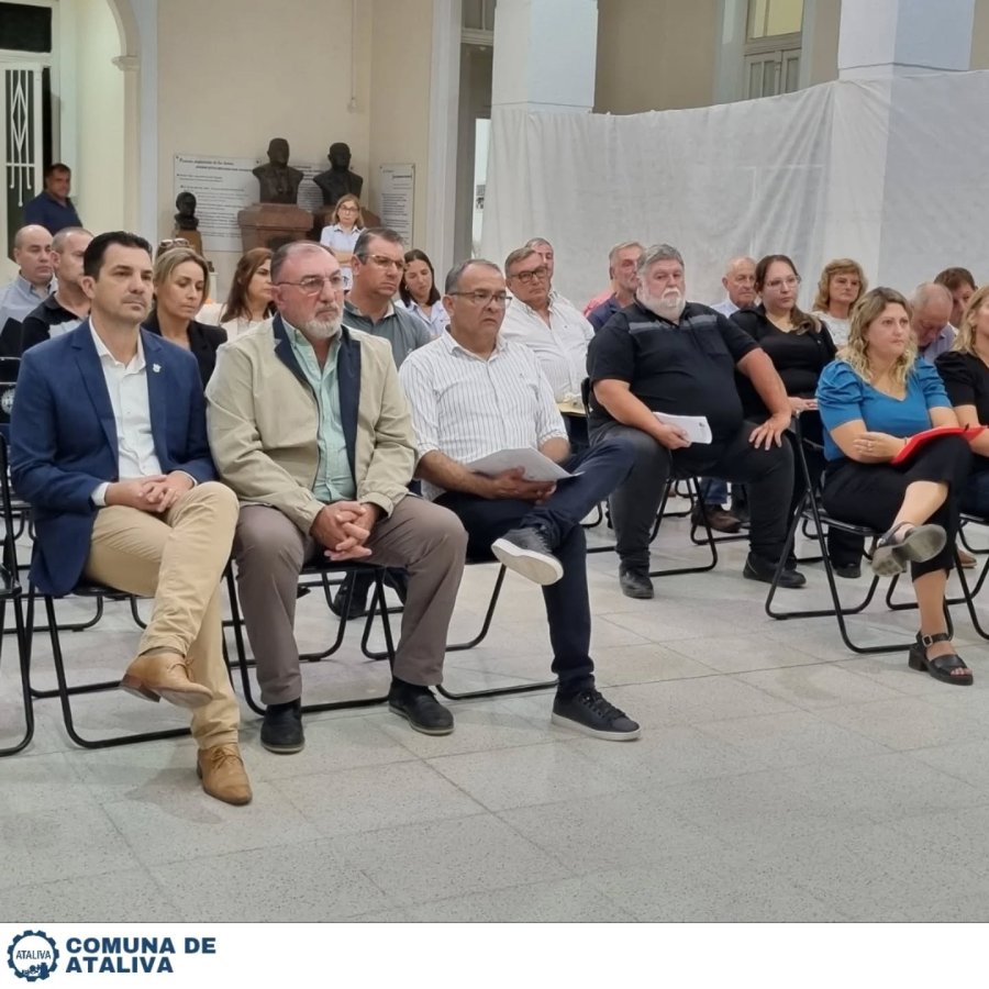 Mauro Gilabert, Oscar Martínez y José Alvarez durante el acto.