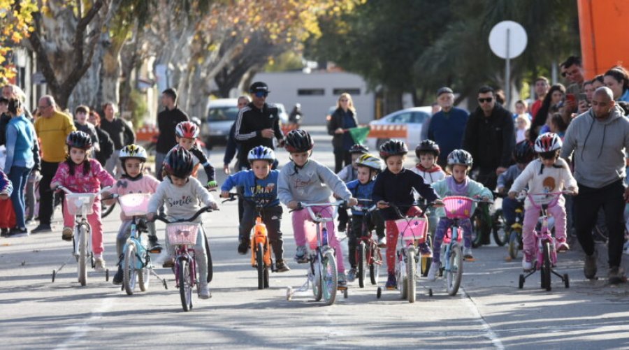 PROGRAMA TRADICIONAL. Es organizado por la Municipalidad y fiscalizado por el Club Ciclista.