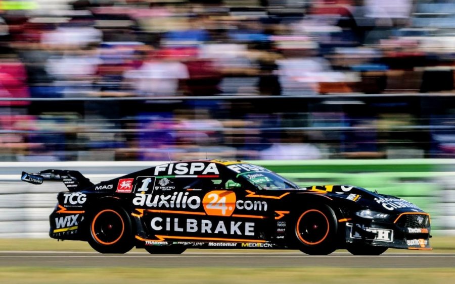 Juli&aacute;n Santero (Ford Mustang) llega como puntero del campeonato de TC.