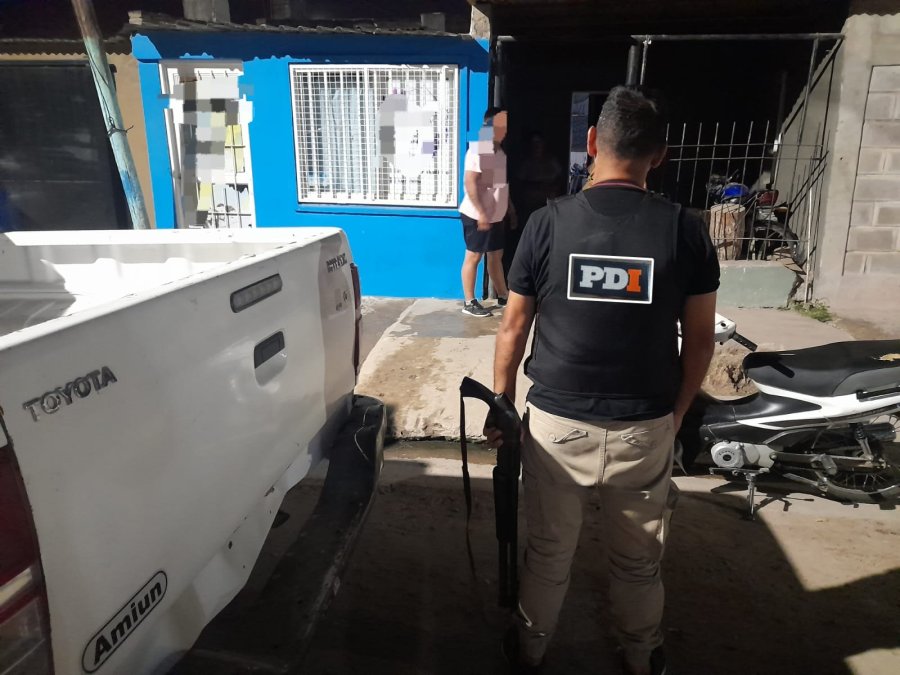 En una finca ubicada en Pascual Brusco 1400, PDI procedió al secuestro de un revólver y seis cartuchos.