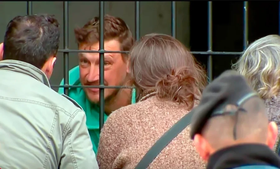 Germán Kiczka y su hermano Sebastián, están acusados por tenencia y distribución de Material de Abuso Sexual Infantil (MASI).