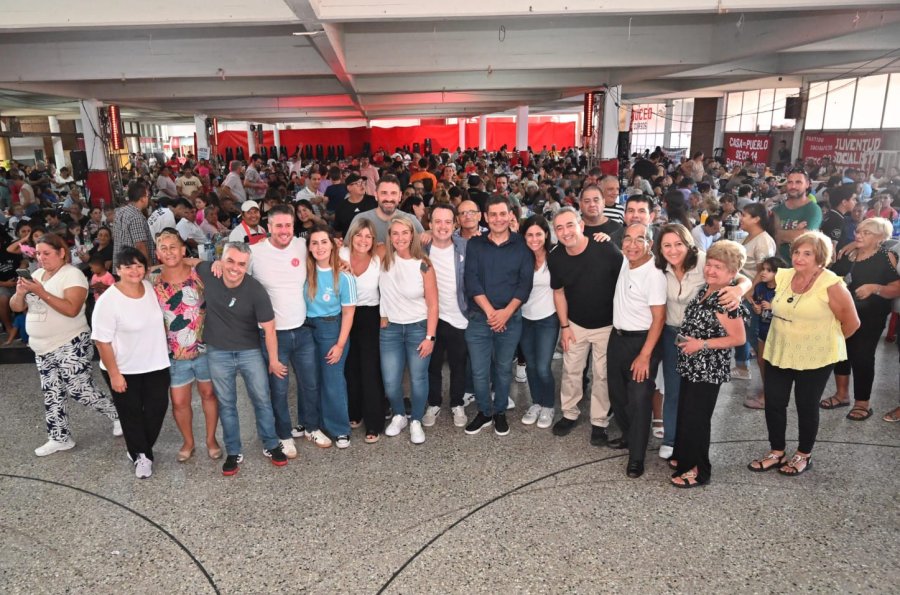 El socialismo brind&oacute; un enf&aacute;tico respaldo a los candidatos a convencionales constituyentes de Unidos.