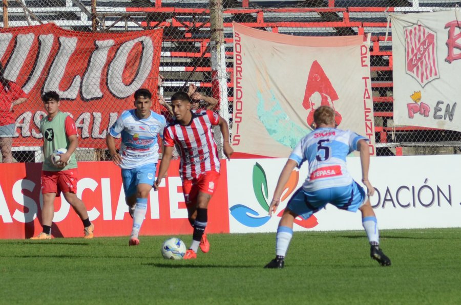 TRES PUNTOS EN CASA. El León se quedó merecidamente con el triunfo.