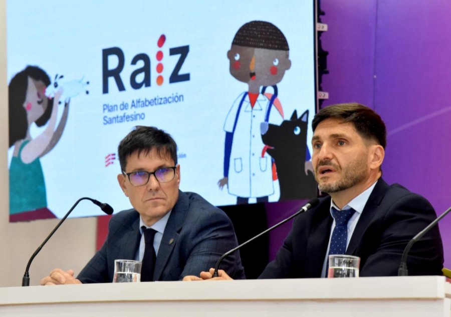 Junto al ministro Goity, repas&oacute; la inversi&oacute;n en infraestructura escolar.