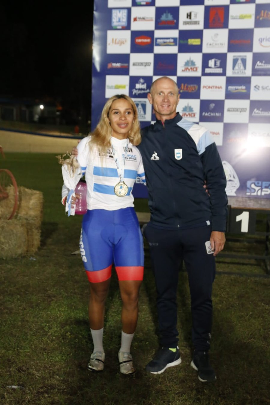 NUEVA CHANCE INTERNACIONAL. Natalia Vera y Daniel Capella.