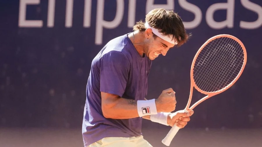 SUMA TRIUNFOS. Comesaña viene bien en Rumania.