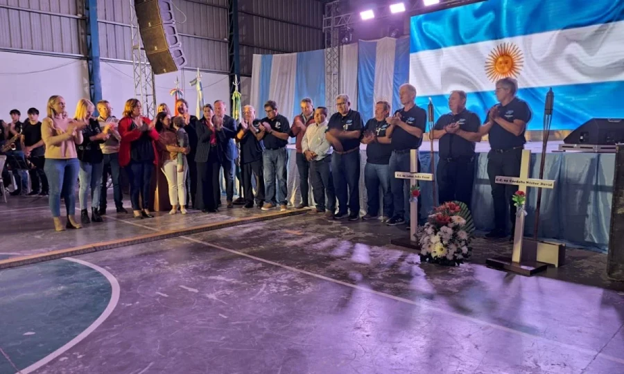 un momento de la vigilia de ayer.