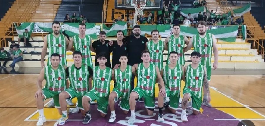 LIDER. Ganó los tres juegos que disputó.