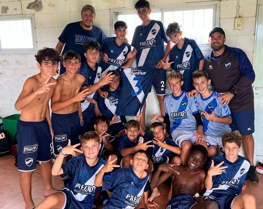 LOBITOS. Ganaron 3 a 0 en Sub 13.