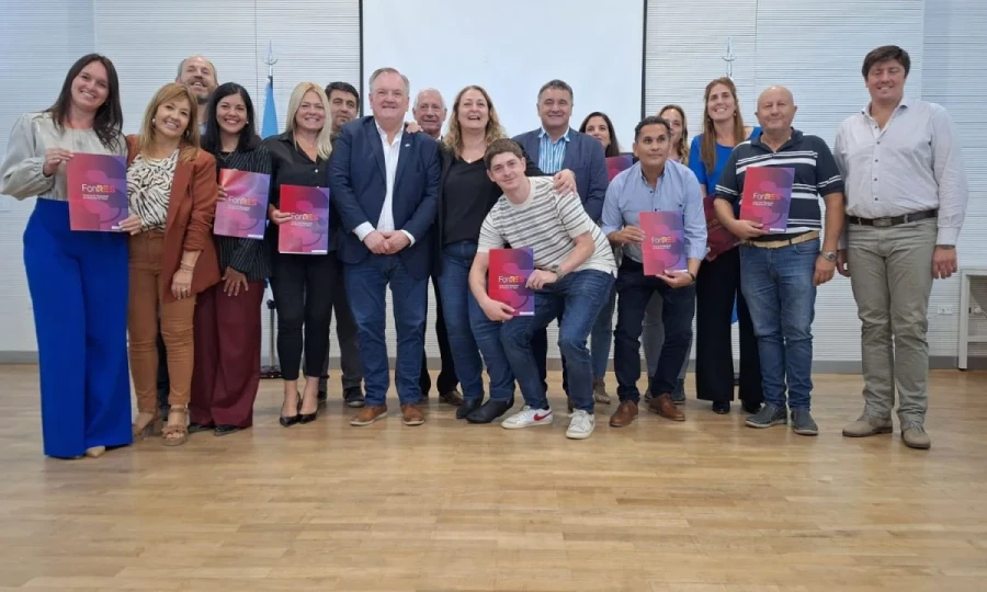 El grupo que participó del encuentro en la capital provincial.