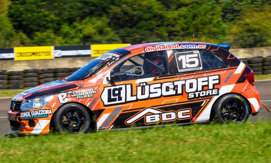 Cristian Vaira qued&oacute; sexto en la primera clasificaci&oacute;n de la Clase 2 con el VW Gol.