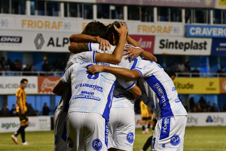 SUMO DE A TRES. Una victoria necesaria en barrio Alberdi.