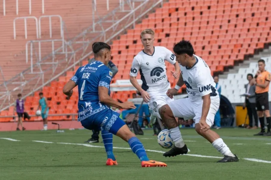 GODOY CRUZ E INDEPENDIENTE RIVADAVIA REPARTIERON PUNTOS