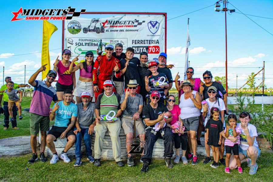 Luis Kunz gan&oacute; la primera del a&ntilde;o y festej&oacute; con sus colaboradores.