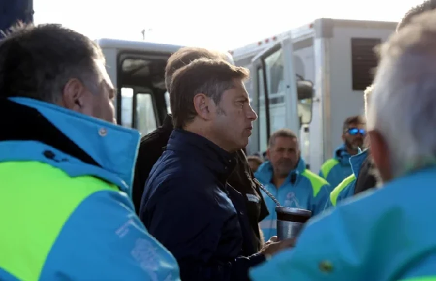El gobernador de la provincia de Buenos Aires, Axel Kicillof en Bah&iacute;a Blanca.