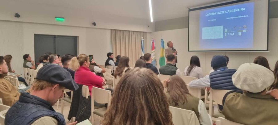 El foro de j&oacute;venes dirigentes ruralistas cont&oacute; con una importante participaci&oacute;n.