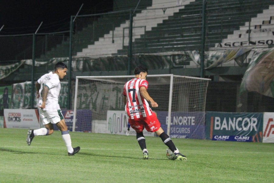 UN PASO ATRAS. Por la derrota, el León deberá pensar en recuperarse de local.