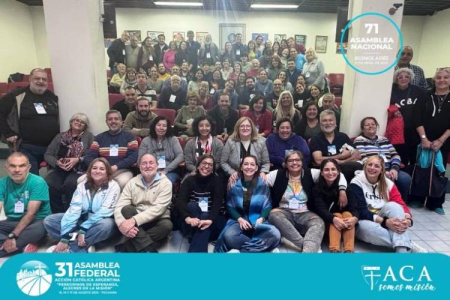 El grupo que particip&oacute; de la reciente celebraci&oacute;n.