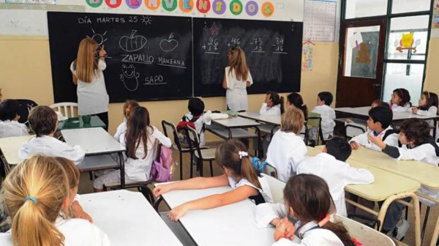 PUERTAS ABIERTAS. El lunes habr&aacute; clases con normalidad en las escuelas santafesinas a pesar de las elecciones del domingo.
