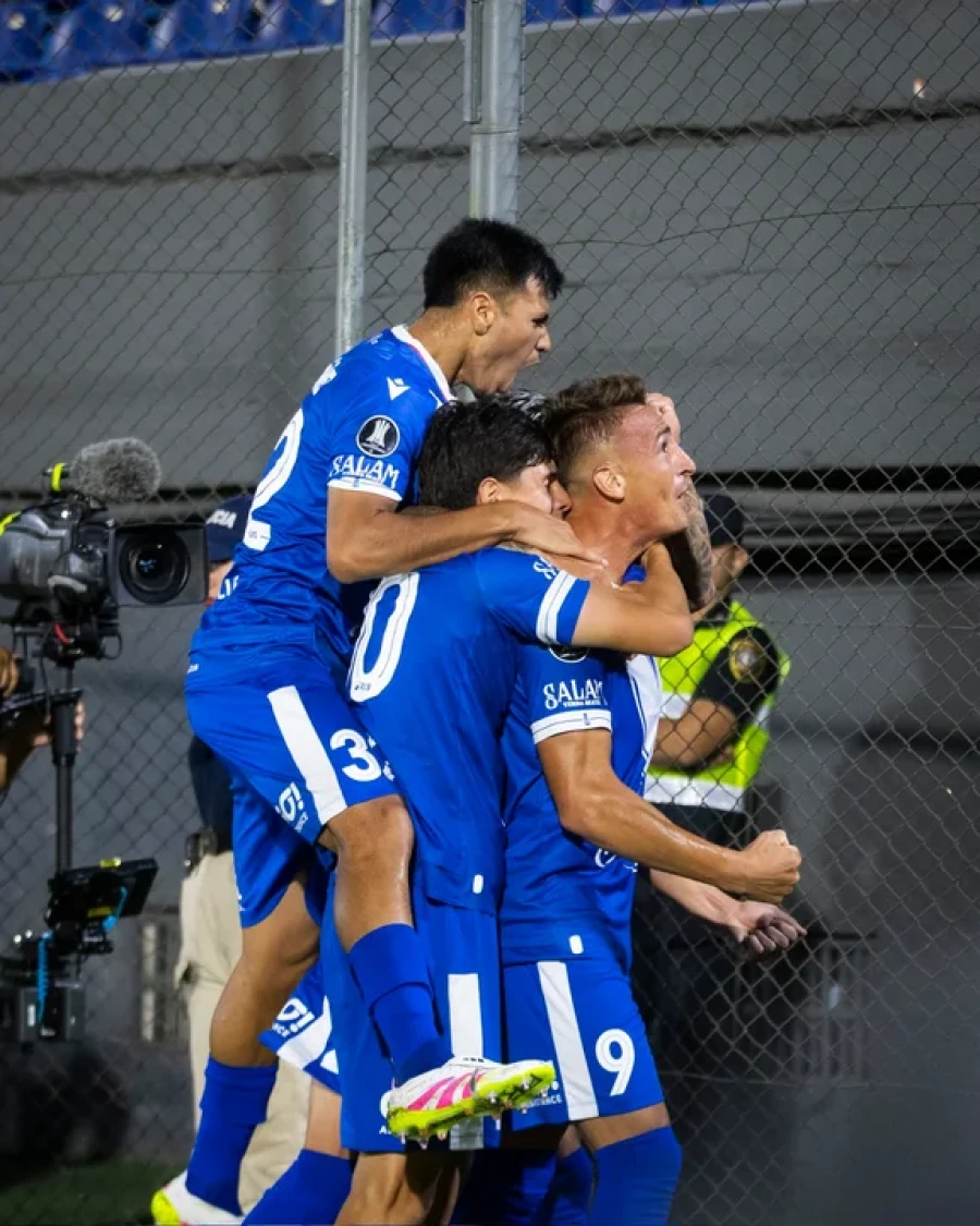 FESTEJO. Uno de los tantos de Braian Romero.