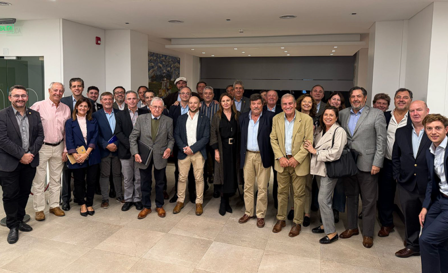 PEDIDOS. Empresarios y dirigentes pusieron sobre la mesa los proyectos que necesitan el sector.