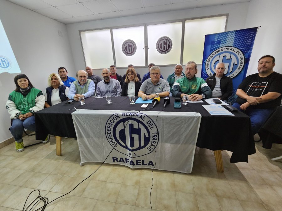 ¿SEGUIRÁN LAS HUELGAS? La CGT aseguró que el paro fue un éxito y advirtió que podría tomar más medidas de fuerza "si se profundiza el ajuste".