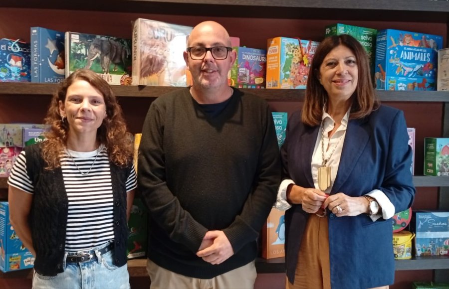 EN RAFAELA. Gisel Mahmud, Alejandro Ambort y Clara Garc&iacute;a, en el marco de la campa&ntilde;a para las elecciones del domingo.