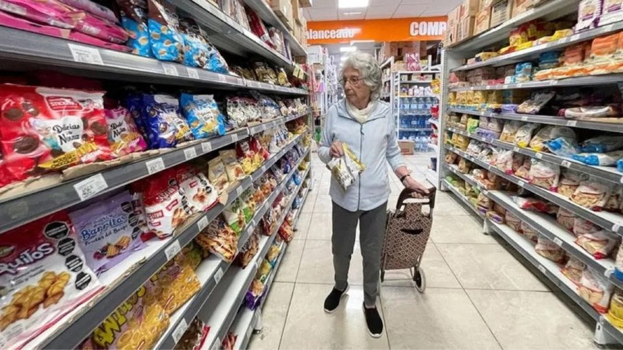 IMPACTO. Por una fuerte suba en los alimentos, la inflación de marzo fue 3,7% y sumó 8,6% en el año.