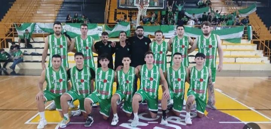 SOLIDO. El equipo albiverde sunchalense lo definió en el segundo cuarto.