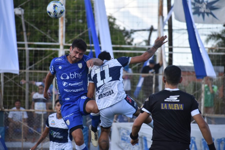 MEJORO EN EL FINAL. El equipo rafaelino pudo sonreir con el punto obtenido.