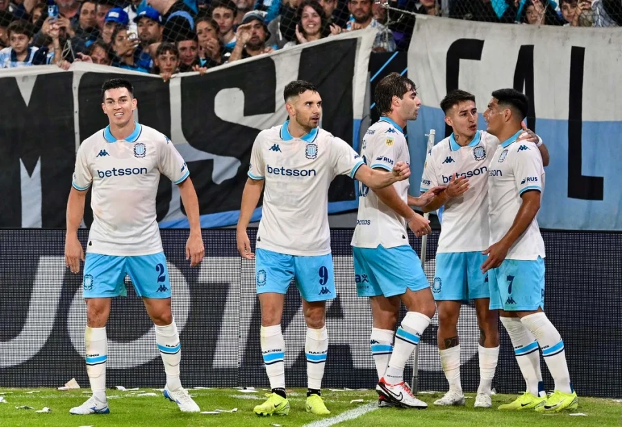 ENCAMINARSE. La Academia necesita los tres puntos en el Apertura.