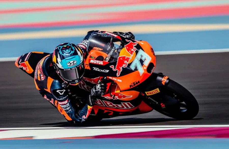 Valent&iacute;n Perrone finaliz&oacute; 15&deg; y sum&oacute; su primer punto en la categor&iacute;a Moto3.