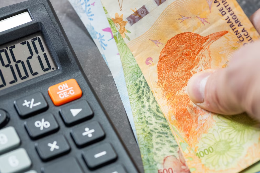 IMPORTANTES MOVIMIENTOS. Tras el levantamiento del cepo, suben las tasas de los plazos fijos.