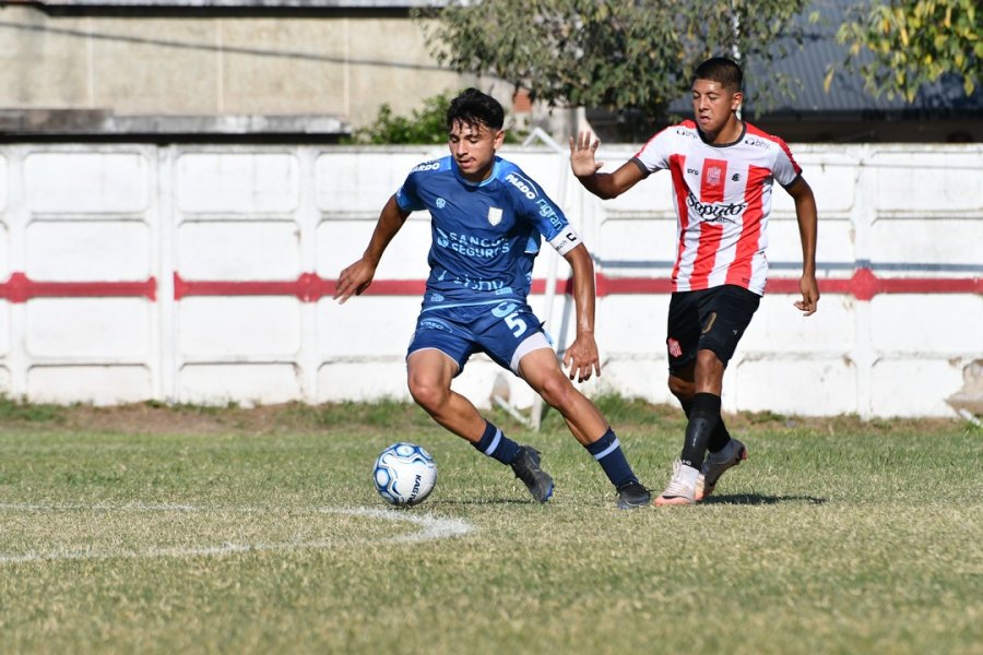 CLASICO. Una de las acciones de la jornada en el predio de barrio Luis Fasoli.